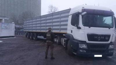 Из Ахтырского КХП пытались незаконно вывезти 340 тонн зерна