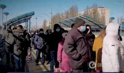 В видео показали 100-метровую очередь на трамвай в Киеве