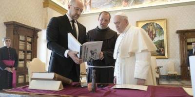 Шмыгаль встретился с Папой Римским в Ватикане