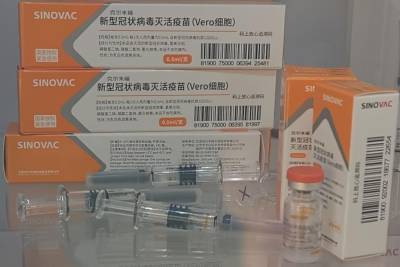 В Украину направляется первая партия китайской вакцины от COVID-19