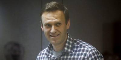 «Одна нога недееспособна». Навальный в тяжелом состоянии уже четыре недели — адвокаты