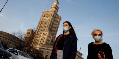 В Польше вводят новые ограничения на фоне коронавирусных антирекордов