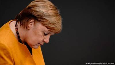 Третья волна пандемии подорвала авторитет Меркель
