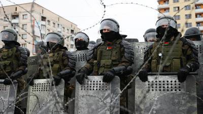 Более 200 уголовных дел из-за угроз силовикам возбудили в Белоруссии с начала года