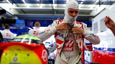 С Алонсо и Шумахером: Формула-1 показала заставку на новый сезон – видео
