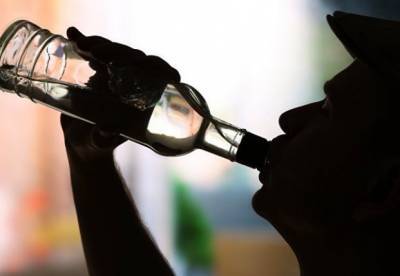 Медики назвали первые признаки алкоголизма