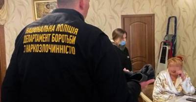 В Николаевской области со штурмом брали квартиру накоделков: соседи аплодировали