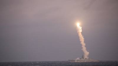 "Адмирал Горшков" запустил противокорабельную ракету по береговой цели
