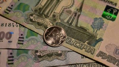Курс рубля будет колебаться в ближайший месяц в расширенном диапазоне