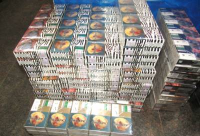 В Кингисеппе изъяты более 3000 пачек сигарет без маркировок