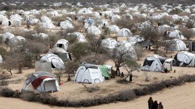 Кения требует немедленно закрыть центры временного содержания для беженцев из Сомали