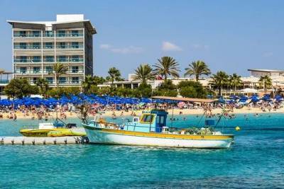Кипр разъяснил правила въезда российских туристов с 1 апреля