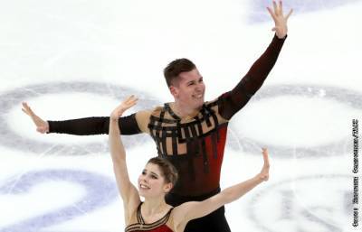 Российские пары завоевали золото и бронзу на ЧМ по фигурному катанию