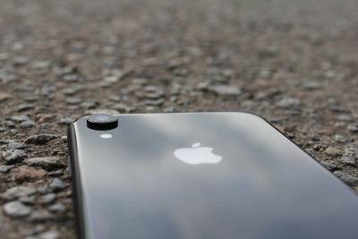 В России смартфон Apple iPhone Xr подешевел до рекордной отметки