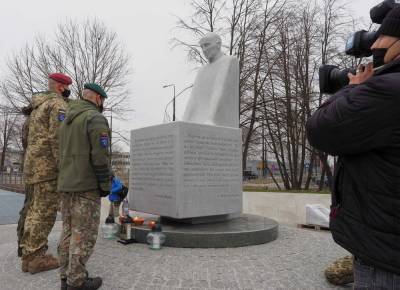 В Польше открыли памятник украинскому священнику Емельяну Ковчу