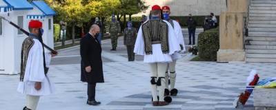 Премьер-министр России возложил цветы к Памятнику неизвестному солдату в Греции