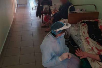 В Николаеве - острая нехватка врачей для лечения коронавирусных больных