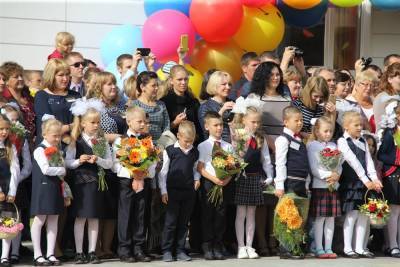 В Томске открылась горячая линия по зачислению детей в первые классы
