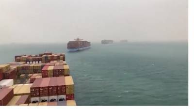 Стоимость морских перевозок возросла из-за ЧП в Суэцком канале