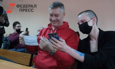 Экс-мэр Екатеринбурга пришел в суд по делу о несанкционированном шествии