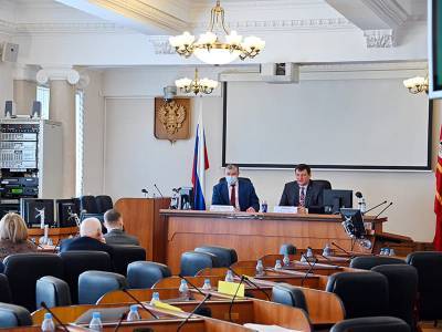 На фракции «Единая Россия» обсудили поправки к федеральному закону о занятости населения