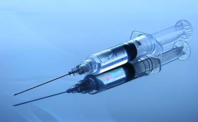 В Роспотребнадзоре уверяют, что вакцина «ЭпиВакКорона» формирует сразу три линии иммунной защиты