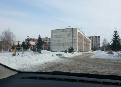 Учитель и воспитатель угрожали: 13-летний кадет в Татарстане выпал с 7-го этажа