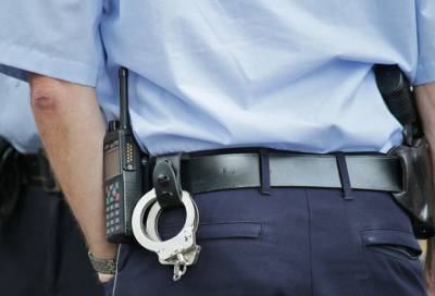 Полиция задержала ленинградца, ограбившего с пистолетом центр приема коммунальных платежей