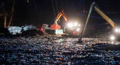 Годовой мусор за 2 месяца: Венгрия пожаловалась на грязь в Тисе из Украины