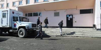 На Сахалине два парня погибли от удара током в душе общежития СахГУ 26.03.2021 - ТЕЛЕГРАФ