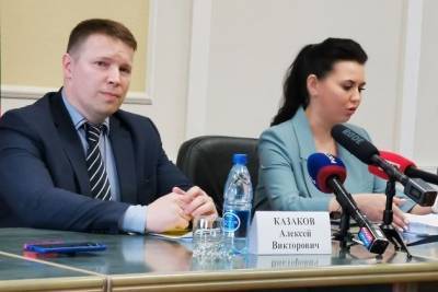 Казаков пообещал озвучить расходы на гастроли звёзд в предвыборную кампанию Осипова