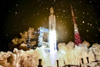 Минобороны РФ получит четыре тяжелые ракеты "Ангара-А5" к 2024 году
