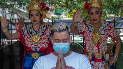 Таиланд ослабляет санитарные ограничения для туристов