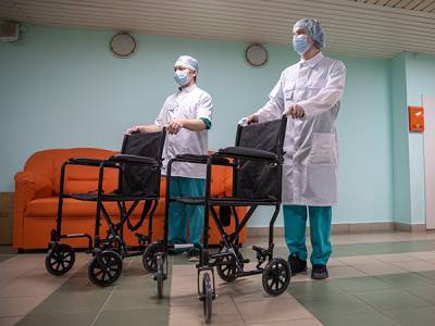 Инициатор появления медицинской фракции в гордуме Екатеринбурга подарил оборудование онкодиспансеру
