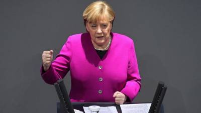 Нового плана нет: хватит ли у Меркель сил справиться с коронакризисом?