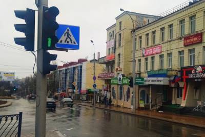 Более 900 водителей игнорировали светофоры на дорогах ДНР
