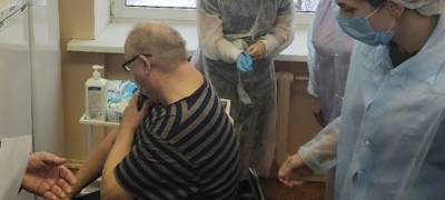 Карелия находится на третьем месте в России по вакцинации пенсионеров от коронавируса