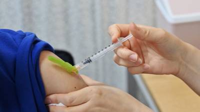 В Pfizer заявили о начале испытаний вакцины от коронавируса на детях
