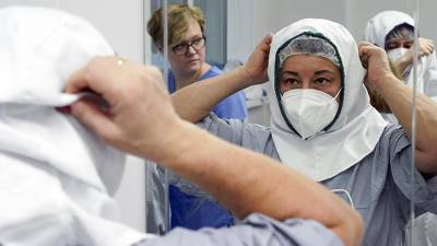 Более 9 тыс. случаев коронавируса зафиксировали в России за сутки