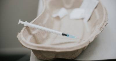 В Украину доставили китайскую вакцину от коронавируса, но лишь 215 тысяч доз из 1,9 млн