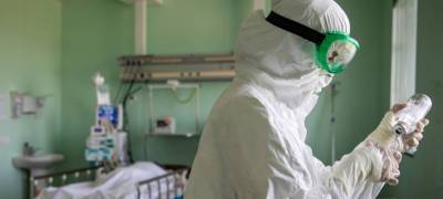 За последние сутки в России умерло 405 больных коронавирусом