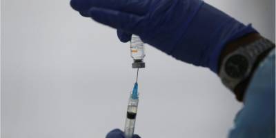 В Минздраве рассказали, кто первым получит прививку китайской вакциной