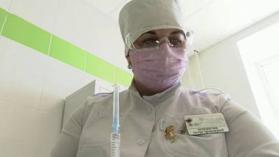 Вакцину от коронавируса доставляют даже в самые отдаленные уголки России