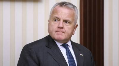 Посол США Салливан отказался покидать Россию