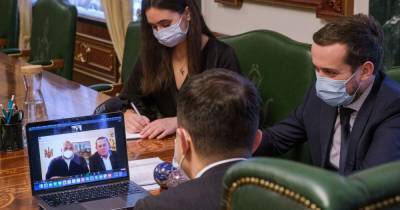 Зеленского обвиняли в использовании админресурса для поддержки Вирастюка