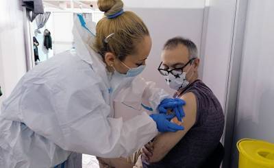 «Я очень прошу вас, сделайте прививку»: очаги страха перед вакцинацией в Сербии (The Guardian, Великобритания)