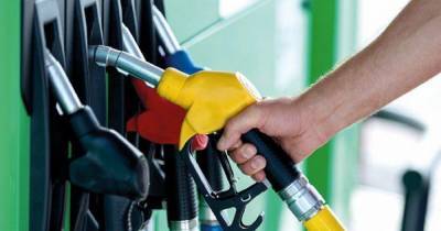 АМКУ настоятельно рекомендует большим АЗС снизить цены на топливо