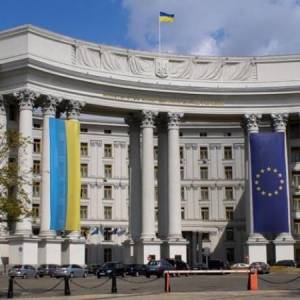 Для путешествий украинцев открыты 104 страны
