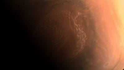 Опубликованы новые фото Марса, присланные зондом «Тяньвэнь-1»