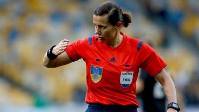 Женщины впервые будут работать на матчах отбора чемпионата мира: одна из них – украинка Монзуль